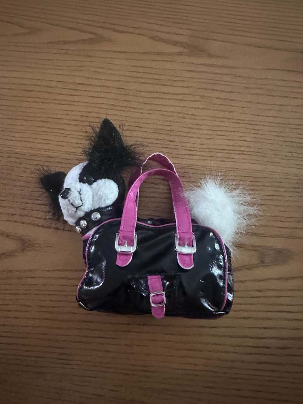 2004 vintage Mattel My Scene Styling Pup Black and White Chihuahua with Purse